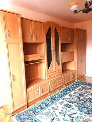 Garsoniera decomandată, renovată, mobilată cu balcon și beci, Astra, Brașov  - imagine 3