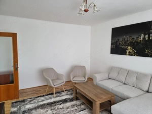 Apartament 3 camere de închiriat Piața Sudului