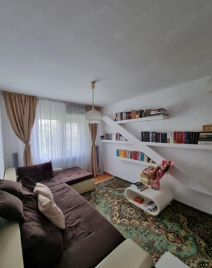 RAMDA,Apartament de vanzare 3 camere 2 balcoane zona Rogerius - imagine 2