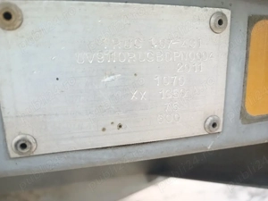 Vând remorca apicolă 