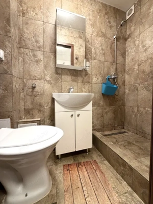 Garsonieră 21mp, etaj 1, renovata complet,balcon cu bucătărie-Buziasului - imagine 6