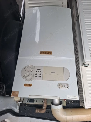 Centrala termica  gaz VAILLANT si calorifere