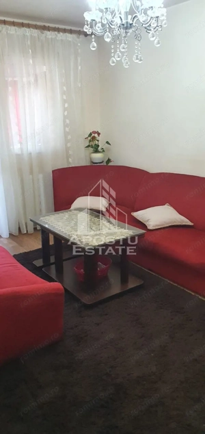 Apartament cu 3 camere si boxa, zona Dacia