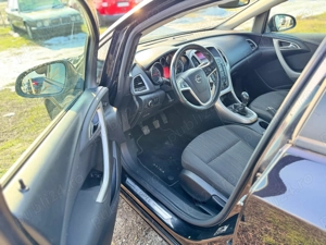 Opel Astra J 1,4 I - imagine 7
