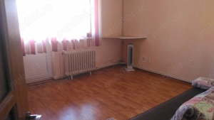 Ap 1 cam Piatra Nt zona Auroa decomandat balcon și geam la baie - imagine 3