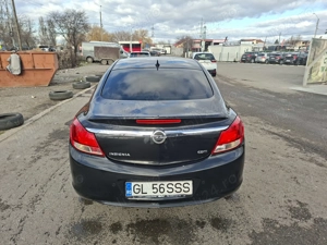 Opel insignia - imagine 3