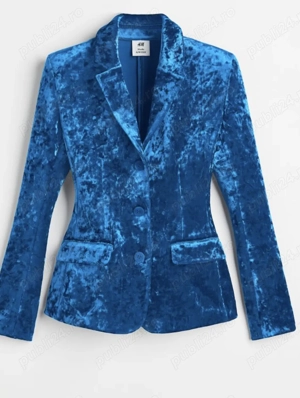 Vând Costum Studio HM