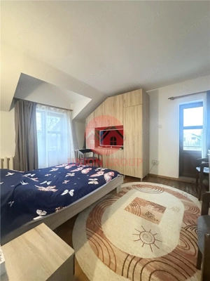 Casa Spatioasa cu Teren de 1000 mp | Poiana - imagine 13