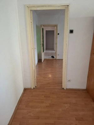 vând apartament cu doua camere  - imagine 4