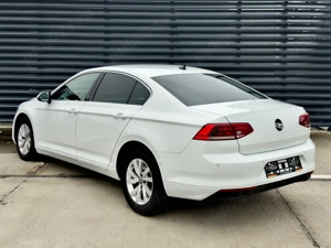 VW Passat B8.5 Facelift   2.0 TDI 150 CP   2021   Berlina   multe optiuni - imagine 3