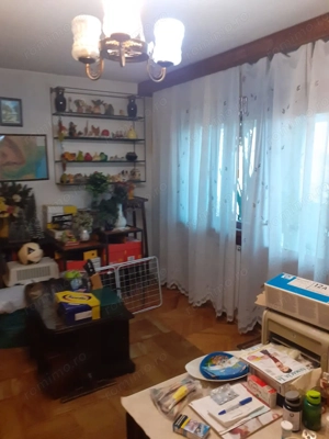 3 cam decomandat 2 bai 3 balcoane etaj 3 zona Mircea cel Batran - imagine 6