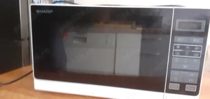 vand cuptor cu microunde Sharp - imagine 2