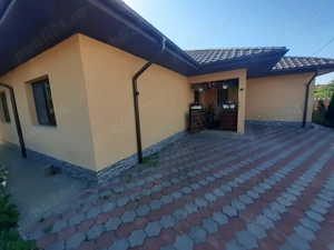 Casă de vânzare  - imagine 2