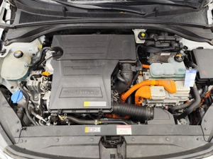 Vând Kia Ceed SW Plug-in Hibrid, 1.6 GDi, 4 cilindri,141 CP,  an 2020, euro 6 - imagine 2