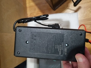 Baterie LiFePo4 12V, 350 Ah, compactă, BMS și încărcător - imagine 4