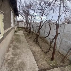 vând casă la țară  - imagine 2