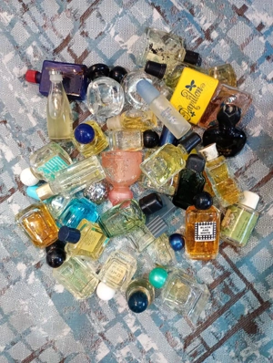 Ape de toaleta si parfumuri vintage