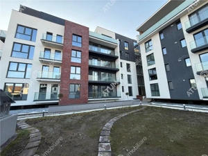 Apartament 3 camere la cheie cu balcon boxa si parcare subterana