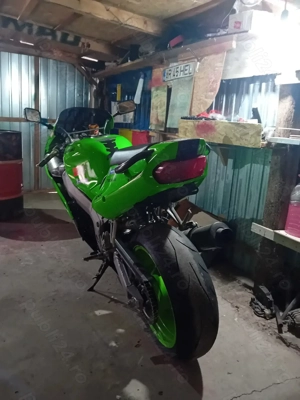 Kawasaki Ninja ZX-7R  - imagine 2