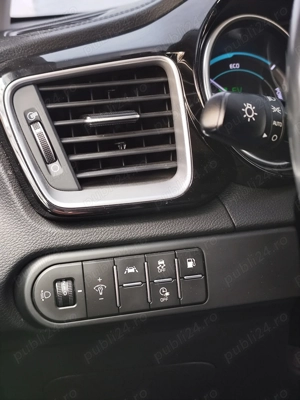 Vând Kia Ceed SW Plug-in Hibrid, 1.6 GDi, 4 cilindri,141 CP,  an 2020, euro 6 - imagine 11