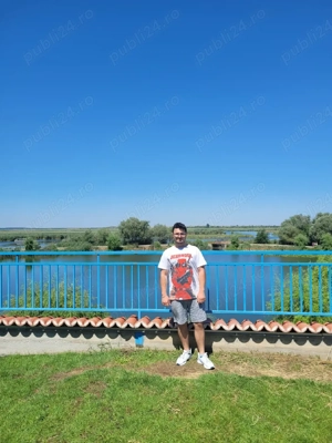 Bărbat 26 ani, discret   companie pentru doamne mature - imagine 3