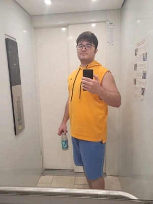 Bărbat 26 ani, discret   companie pentru doamne mature - imagine 2