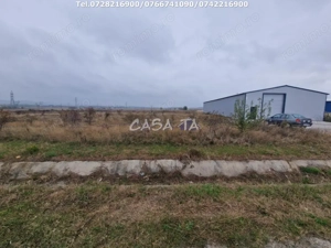 Teren Intravilan(1200 mp), situat în Târgu Jiu Str. Ciocârlau