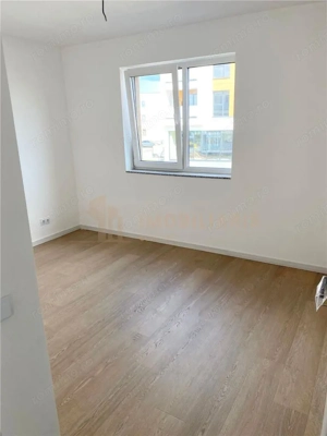 Apartament 3 camere-bloc nou - imagine 2