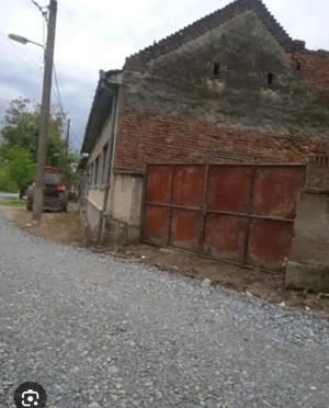 Casă de vanzare în Tincova 2 kilometri până la Comună, drum European E70 stații de autobuz Gară Etc  - imagine 4