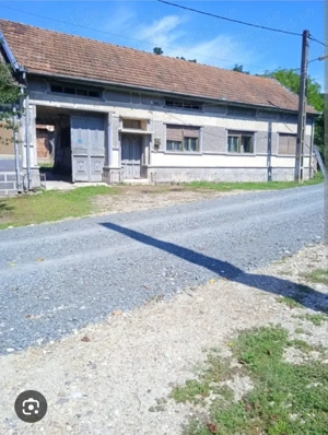 Casă de vanzare în Tincova 2 kilometri până la Comună, drum European E70 stații de autobuz Gară Etc  - imagine 2