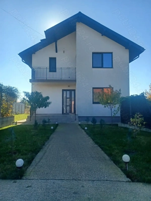 Casa 4 camere Miroslava