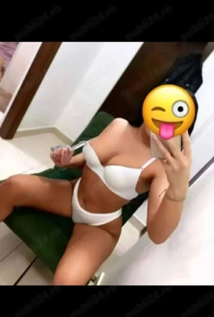 Buna!! Ofer doar show la web... (Transexuală)