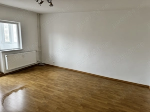 Inchiriere apartament 4 camere Vitan - imagine 4