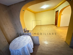 De Vanzare - Ap. 3 Camere - Micro 13B Scoala nr. 38 - imagine 12