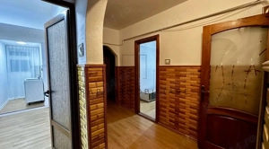 De Vanzare - Ap. 3 Camere - Micro 13B Scoala nr. 38 - imagine 2