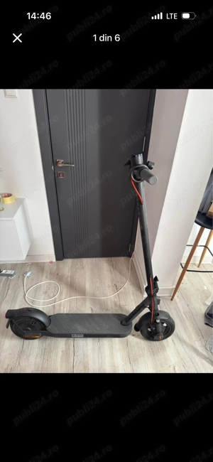 Vând trotinetă electrică Xiaomi 