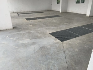 Hala de vânzare in Comănești Jud Bacau  - imagine 2