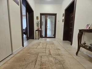 Zona Lunei. Amenajata. Mobilat si utilat - imagine 7