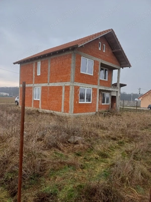 casă de vânzare  - imagine 4