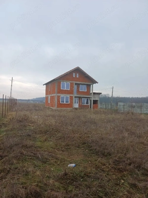 casă de vânzare  - imagine 2