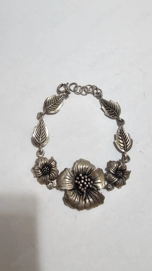 Brățară din argint cu flori   model floral deosebit, foarte veche. - imagine 3