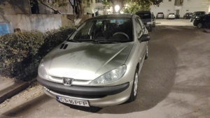 Mașină de închiriat  - imagine 3