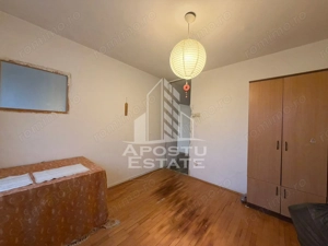 Apartament cu 2 camere, decomandat, centrala proprie, zona Soarelui - imagine 2