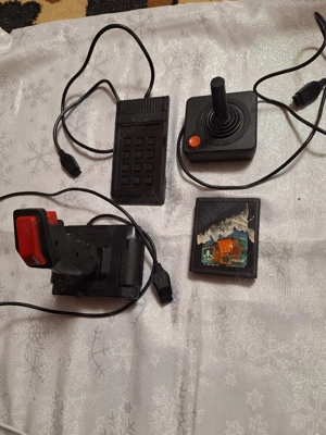 Jocuri Atari,joisticuri,dischetă