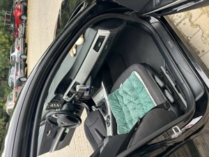 Vând BMW E 90 se oferă fiscalul la vânzare mașini ,dețin mașina de aproximativ 3 ani  - imagine 4