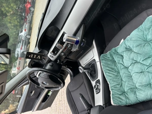Vând BMW E 90 se oferă fiscalul la vânzare mașini ,dețin mașina de aproximativ 3 ani  - imagine 5