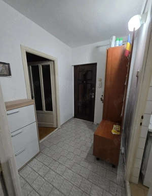 Închiriez apartament 1 camera zona vlaicu - imagine 7