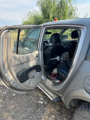 Vand Mitsubishi L200 - imagine 4