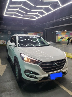 Vind Hyunday Tuscon 2017, 70 000 km ,benzina,  stare foarte buna. PRIMA INMATRICULARE 22.01.2018  - imagine 2