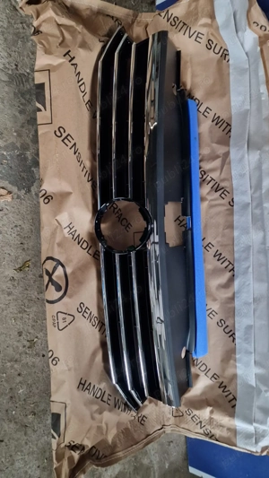 Grila radiator VW Passat B8 - originala - noua - 3G0853651A BKZ - imagine 2
